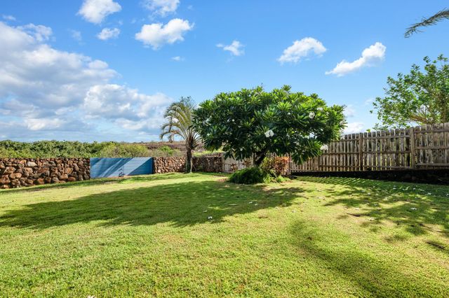 18 Areca Pl, Lahaina, HI 96761