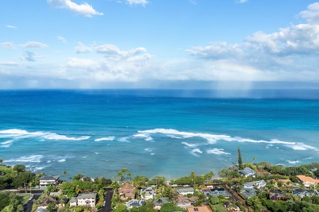 18 Areca Pl, Lahaina, HI 96761