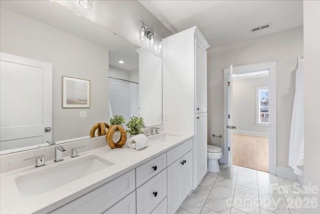 2731 Kilgo Way, Charlotte, NC 28205