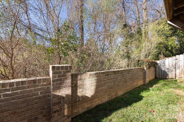 2731 Kilgo Way, Charlotte, NC 28205