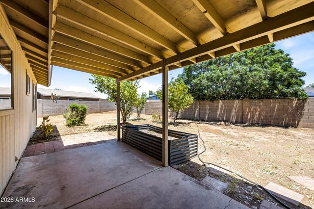 2216 W STRAFORD Drive, Chandler, AZ 85224
