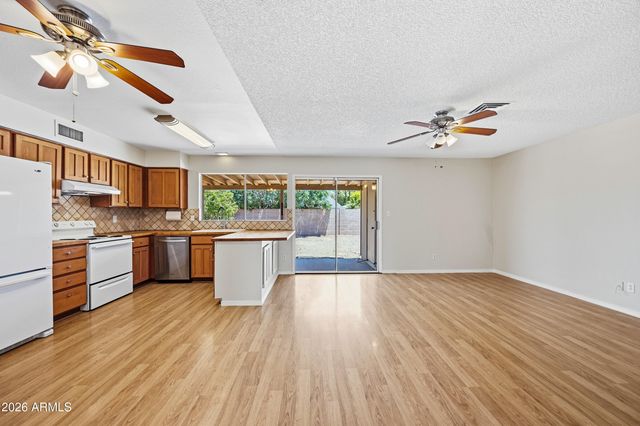 2216 W STRAFORD Drive, Chandler, AZ 85224