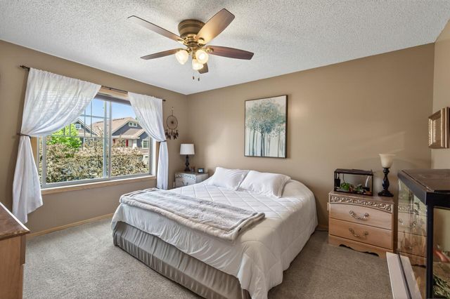 5420 100th Lane N, Brooklyn Park, MN 55443