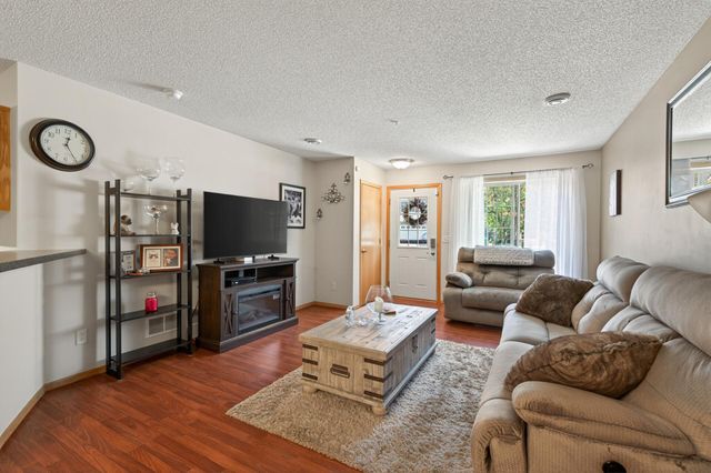 5420 100th Lane N, Brooklyn Park, MN 55443
