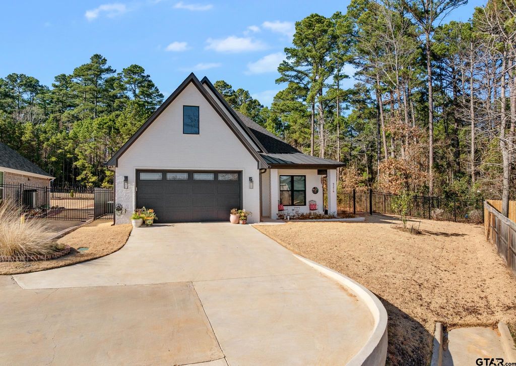 9276 Villas Ct, Tyler, TX 75703