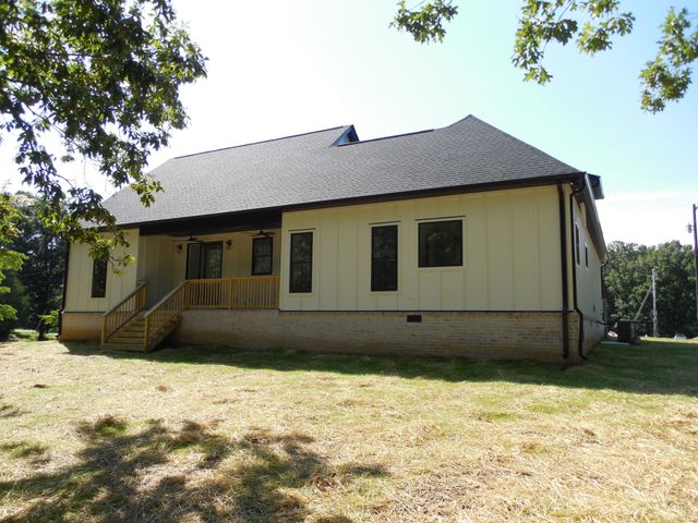 1064 Mulberry Street, Burns, TN 37029