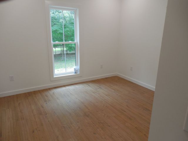 1064 Mulberry Street, Burns, TN 37029