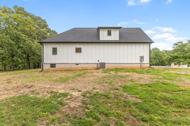 1064 Mulberry Street, Burns, TN 37029