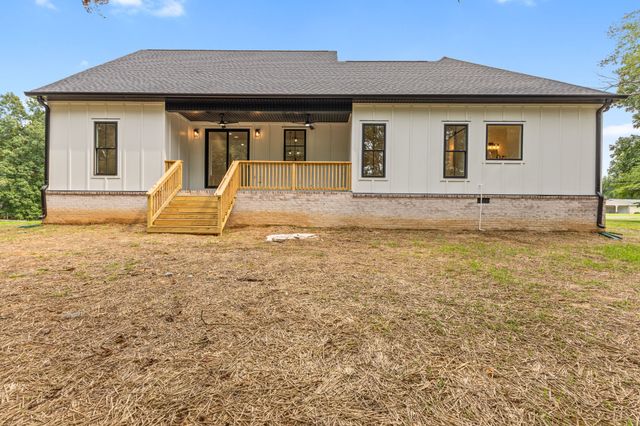 1064 Mulberry Street, Burns, TN 37029