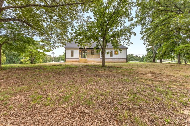 1064 Mulberry Street, Burns, TN 37029