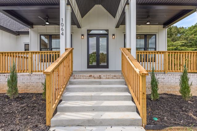 1064 Mulberry Street, Burns, TN 37029