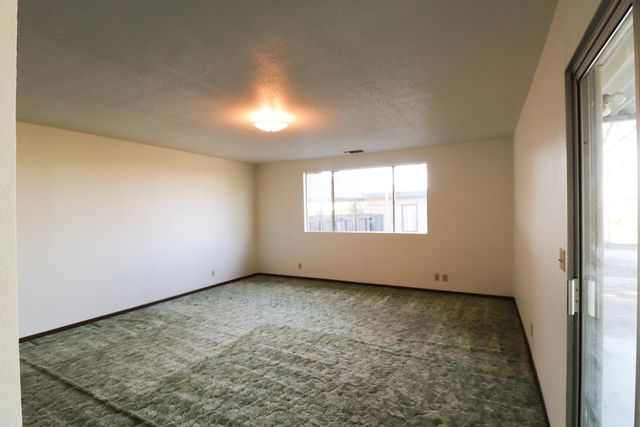 4127 Marfargoa Rd, Stockton, CA 95215