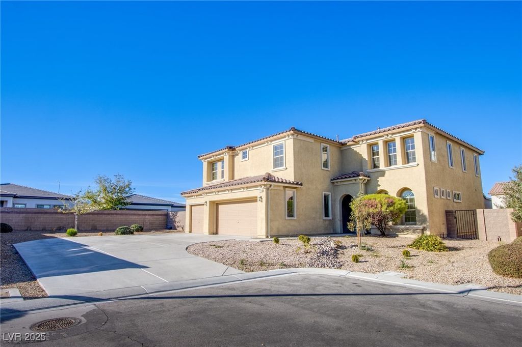 7230 Estonian Place, Las Vegas, NV 89113