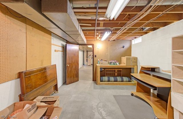 22755 Mayfair Avenue, Minerva, OH 44657