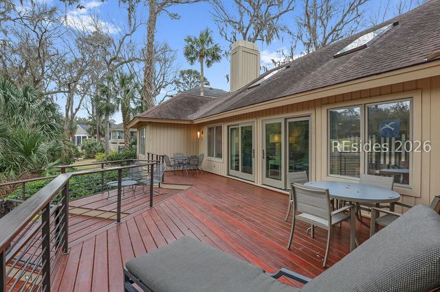 18 Leamington Ln, Hilton Head Island, SC 29928