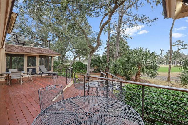 18 Leamington Ln, Hilton Head Island, SC 29928