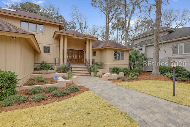 18 Leamington Ln, Hilton Head Island, SC 29928