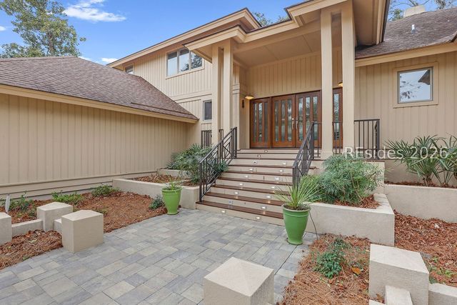 18 Leamington Ln, Hilton Head Island, SC 29928