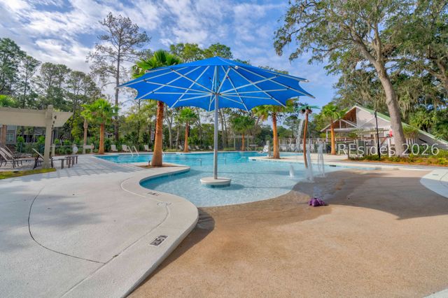 18 Leamington Ln, Hilton Head Island, SC 29928