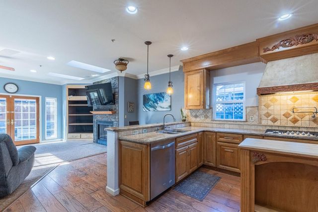 967 Hancock Street, Salinas, CA 93906