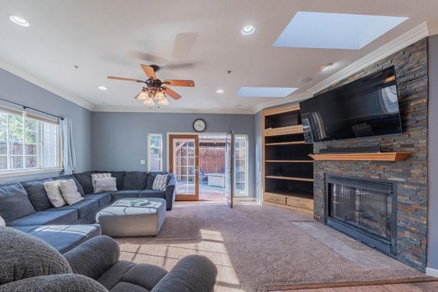 967 Hancock Street, Salinas, CA 93906