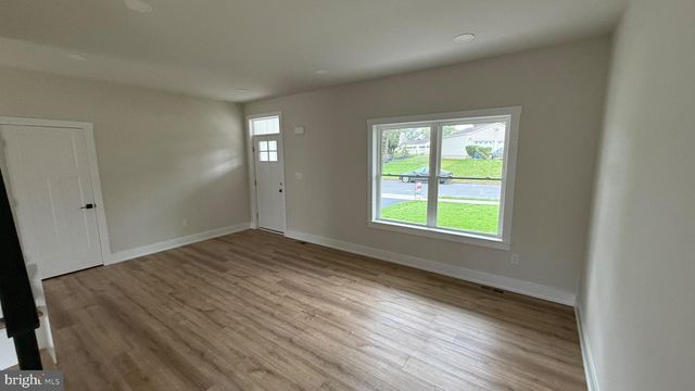 730 E 2ND ST, Florence, NJ 08518