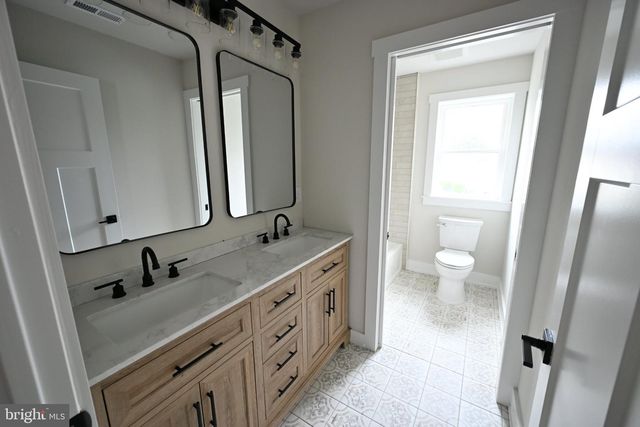 730 E 2ND ST, Florence, NJ 08518