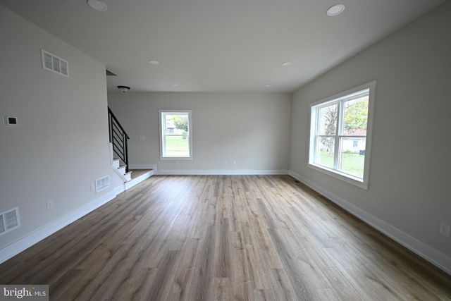 730 E 2ND ST, Florence, NJ 08518