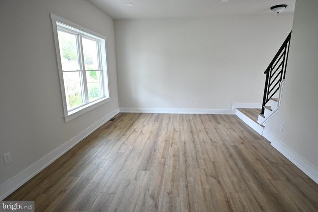 730 E 2ND ST, Florence, NJ 08518