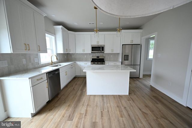 730 E 2ND ST, Florence, NJ 08518