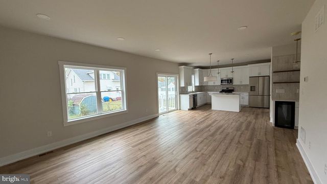 730 E 2ND ST, Florence, NJ 08518
