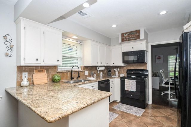 2107 Richmond Drive, Richmond, TX 77406