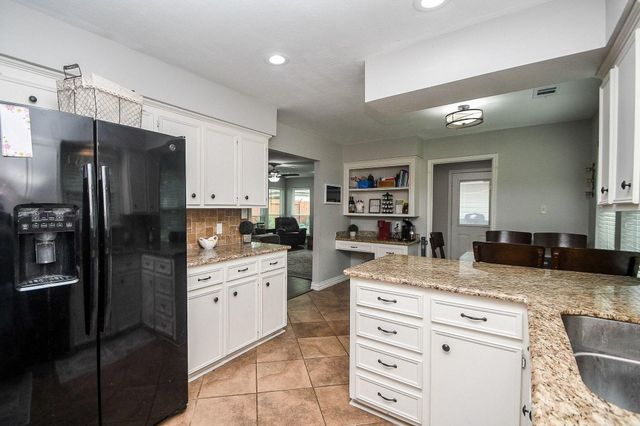 2107 Richmond Drive, Richmond, TX 77406