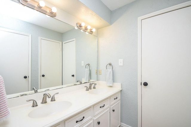 2107 Richmond Drive, Richmond, TX 77406