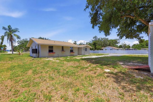 155 MAGNOLIA AVENUE, Englewood, FL 34223