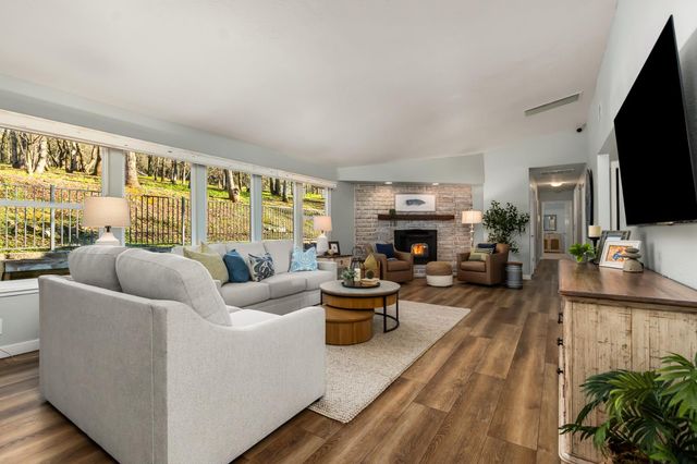 3310 Oak Creek Ct, Auburn, CA 95603