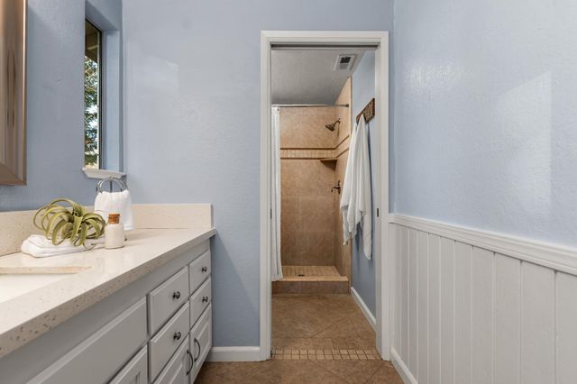 3310 Oak Creek Ct, Auburn, CA 95603