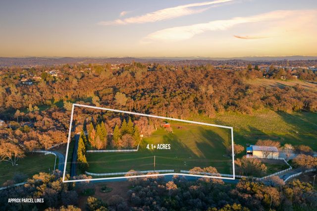 3310 Oak Creek Ct, Auburn, CA 95603