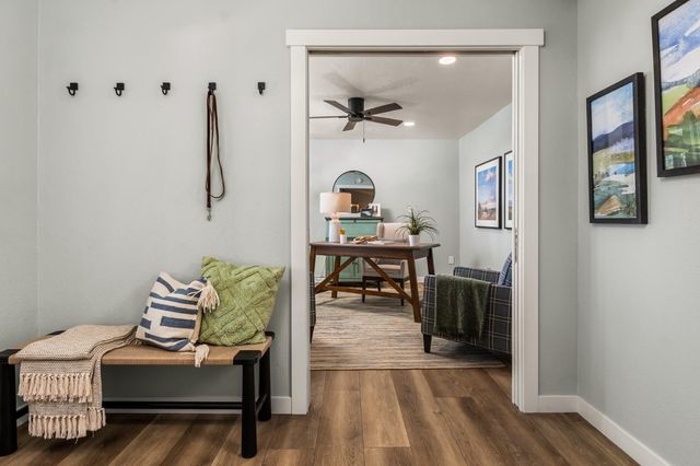 3310 Oak Creek Ct, Auburn, CA 95603