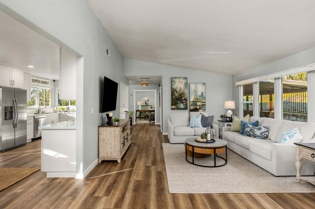 3310 Oak Creek Ct, Auburn, CA 95603