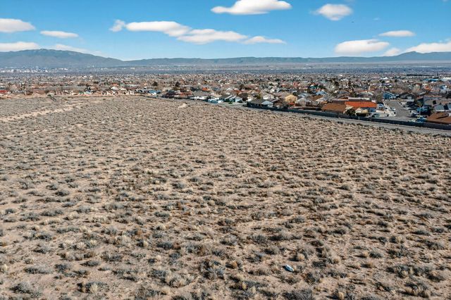 10350 Sunset Gardens Road SW, Albuquerque, NM 87121