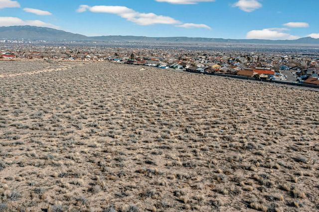 10350 Sunset Gardens Road SW, Albuquerque, NM 87121