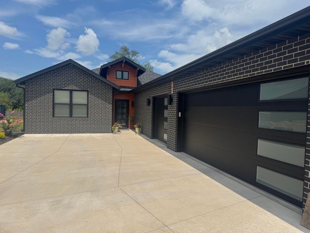 5955 S Farm Road 163 102, Springfield, MO 65810