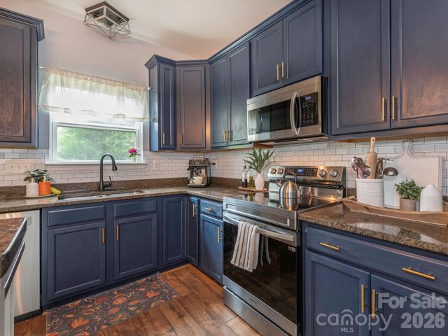 8208 Stourhead Gardens Lane, Waxhaw, NC 28173