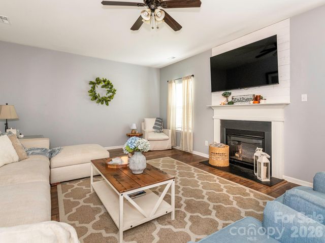 8208 Stourhead Gardens Lane, Waxhaw, NC 28173