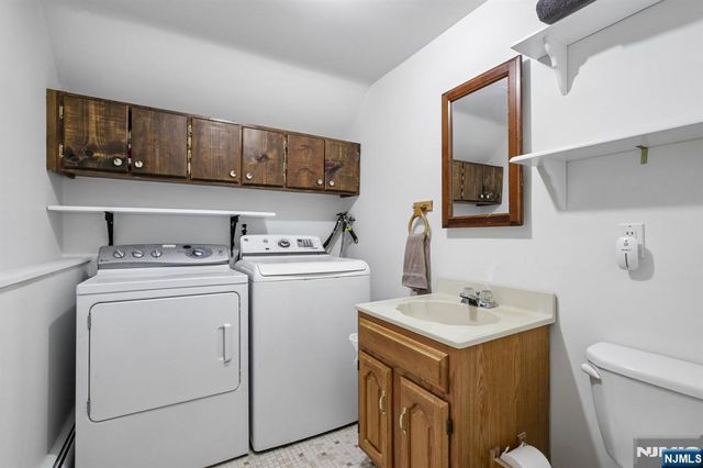 32 Addison Place, Ramsey, NJ 07446
