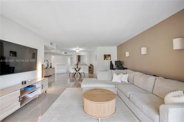 1706 Hammock Blvd 1706, Coconut Creek, FL 33063