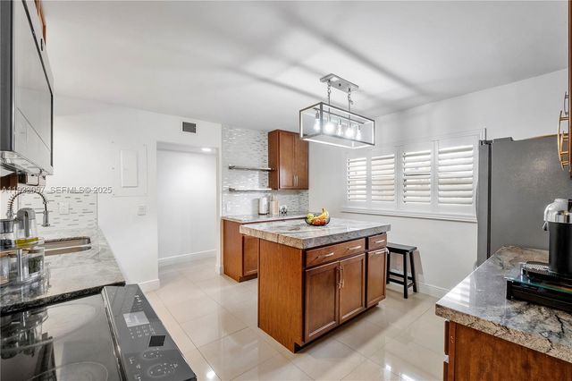 1706 Hammock Blvd 1706, Coconut Creek, FL 33063