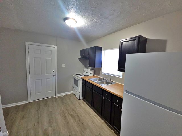 1524 E Legrande Avenue, Indianapolis, IN 46203