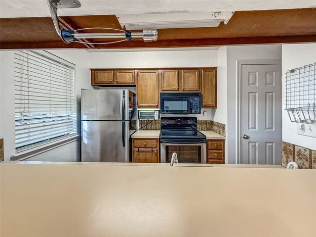 16301 Ledgemont Lane 170, Addison, TX 75001